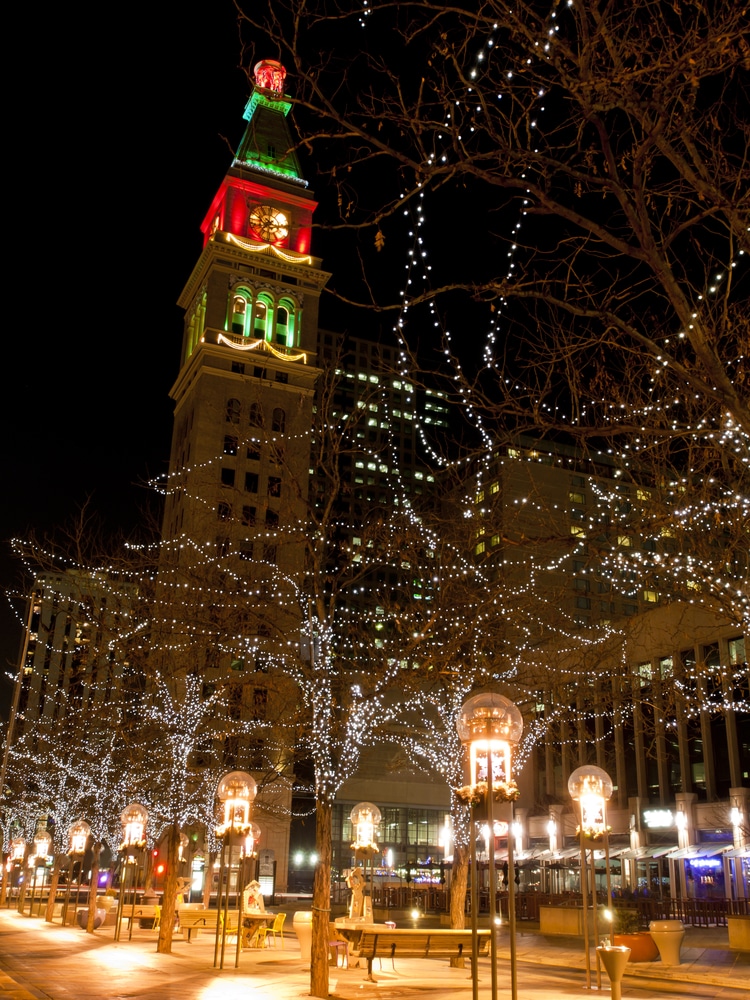 Downtown,Denver,At,Christmas.,16th,Street,Mall,Lit,Up,For